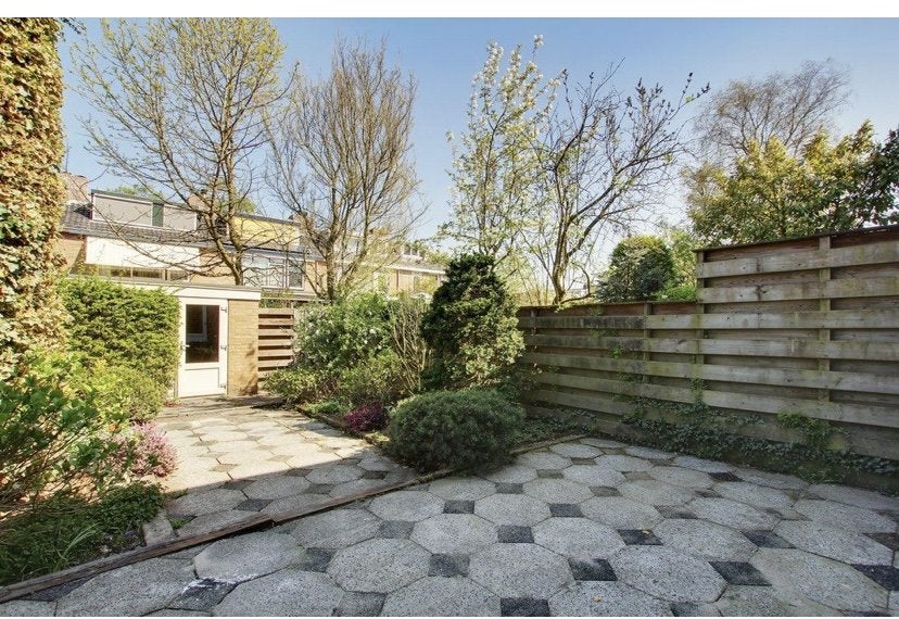 52945693.1634207525-443